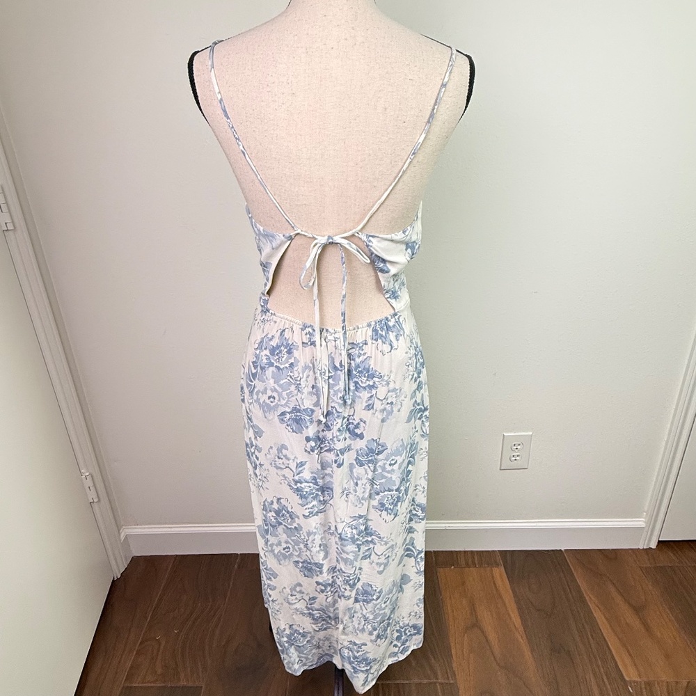 Reformation Women's Chianti Floral Print Crepe Dress Blue Ivory Size Medium - Picture 4 of 8